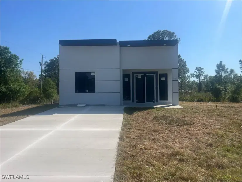 Picture of 602 E 13Th St, Lehigh Acres FL 33972