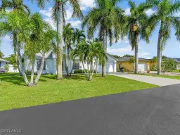 Picture of 3521 SE Santa Barbara Pl, Cape Coral, FL 33914