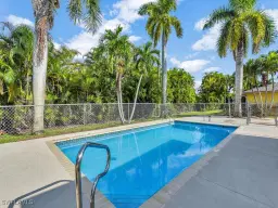 Picture of 3521 SE Santa Barbara Pl, Cape Coral, FL 33914