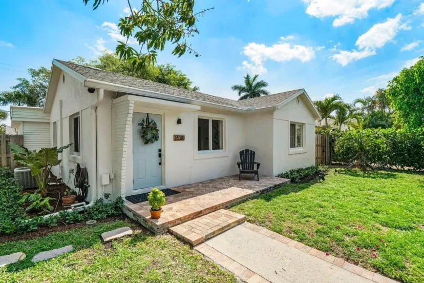 Picture of 1630 N Ocean Breeze, Lake Worth Beach FL 33460