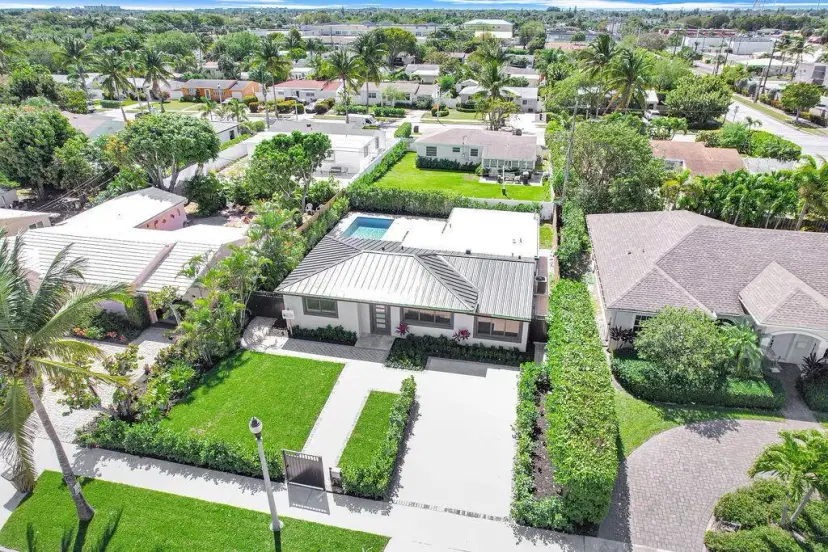 Picture of 372 Forest Hill Boulevard, West Palm Beach FL 33405