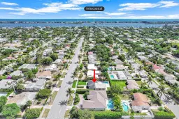 Picture of 372 Forest Hill Boulevard, West Palm Beach, FL 33405
