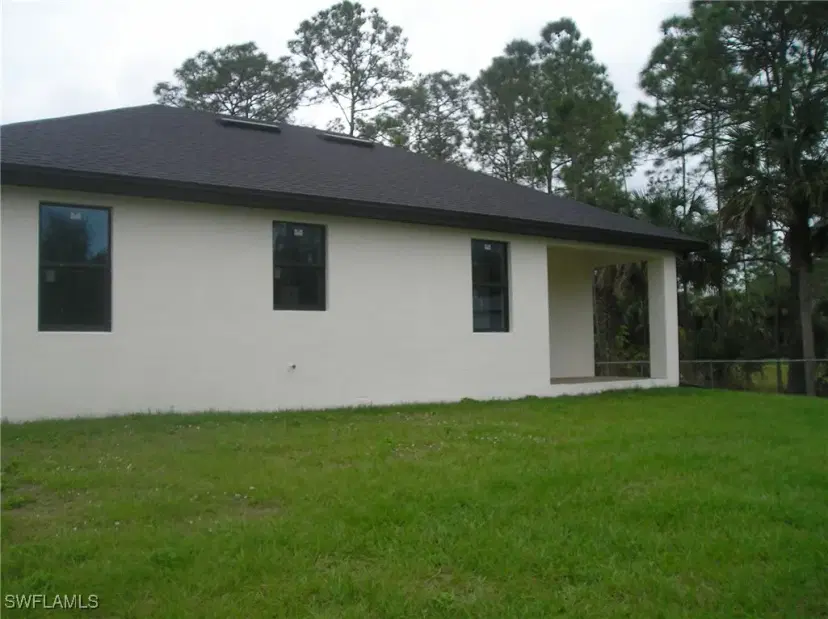 Picture of 2347 Desoto Blvd S, Naples FL 34117