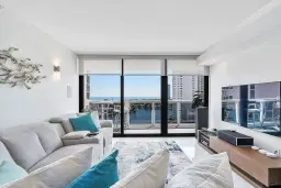 Picture of 20505 E Country Club Dr 1534, Miami, FL 33180