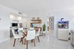 Picture of 20505 E Country Club Dr 1534, Miami, FL 33180