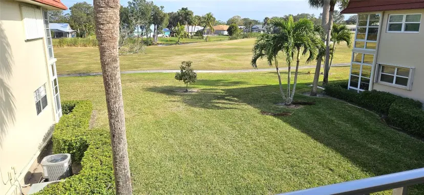 Picture of 25 Pine Arbor Ln 205, Vero Beach FL 32962