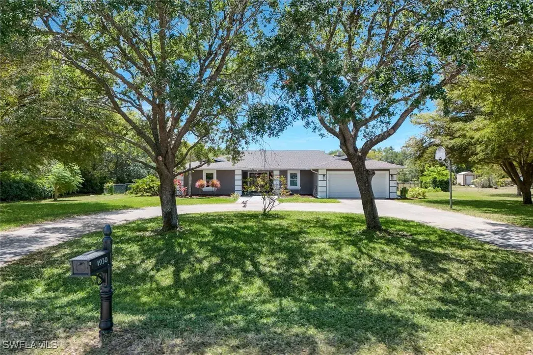 Picture of 1930 Curling Ave, Naples, FL 34109