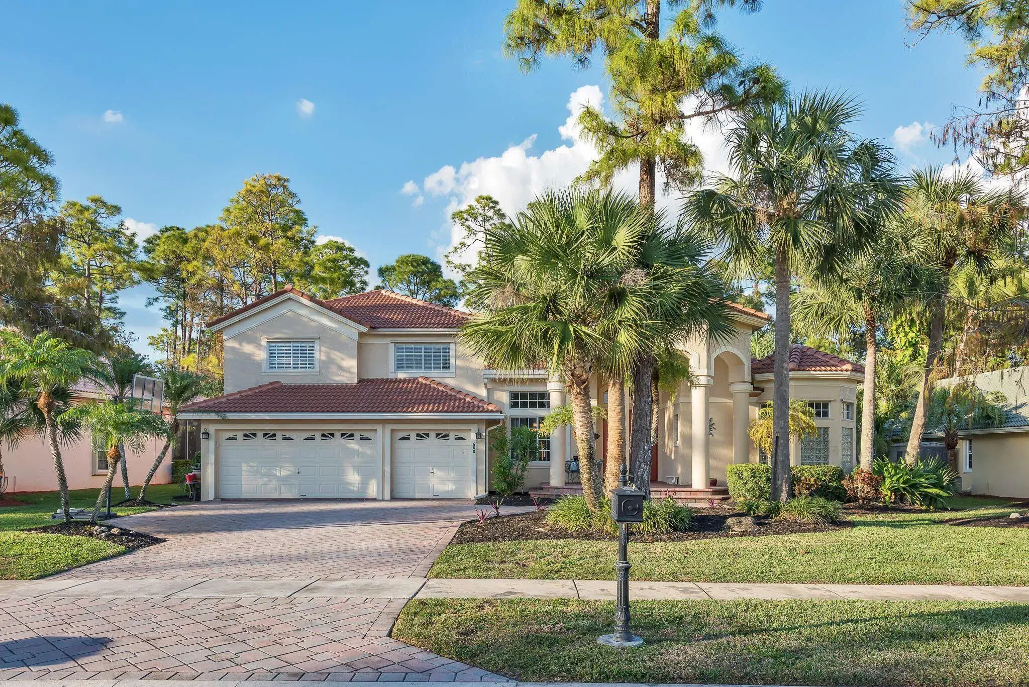 Picture of 600 Cypress Green Circle, Wellington, FL 33414