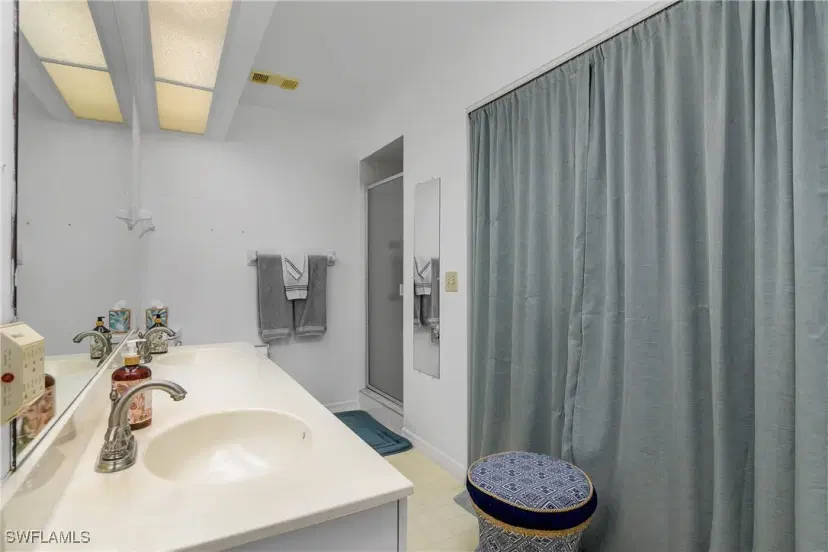 Picture of 22181 Tallwood Ct 905, Estero FL 33928