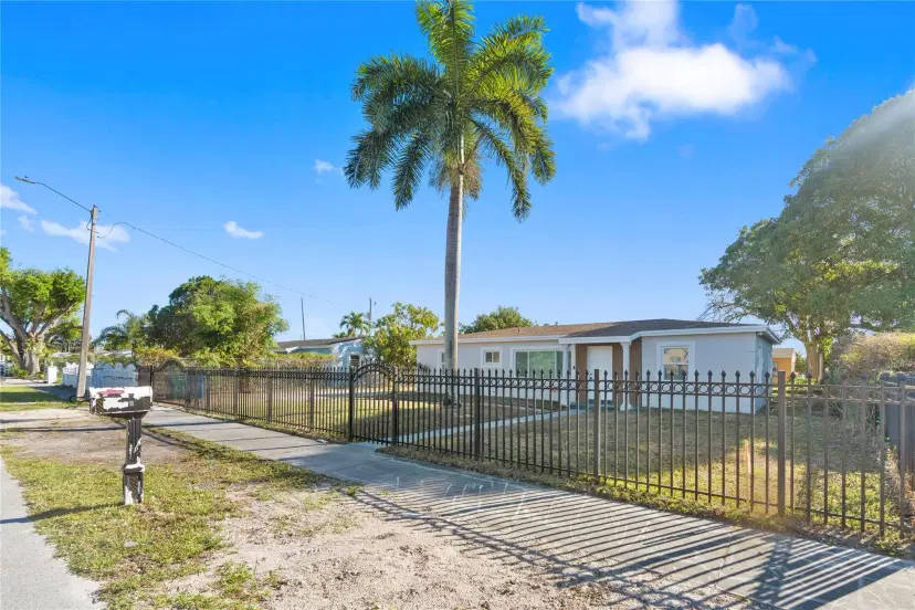 Picture of 16145 NW 28Th Pl, Miami Gardens FL 33054