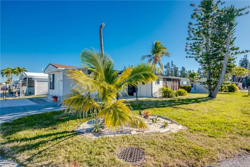 Picture of 7126 Ladyfish Dr, St. James City FL 33956
