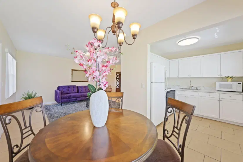 Picture of 221 Preston F 221, Boca Raton FL 33434