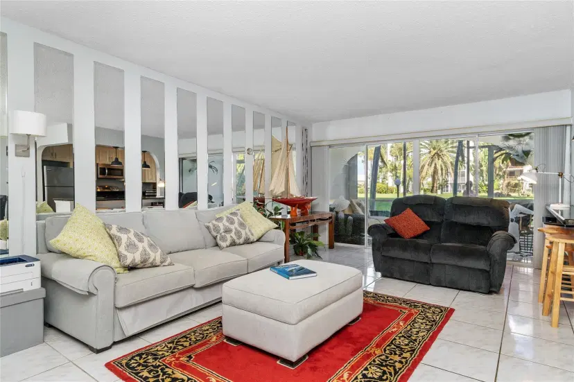 Picture of 2731 NE 14Th Street Cswy 110, Pompano Beach FL 33062