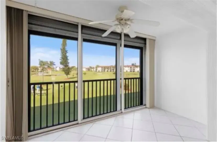 Picture of 29 High Point Cir E 206, Naples FL 34103