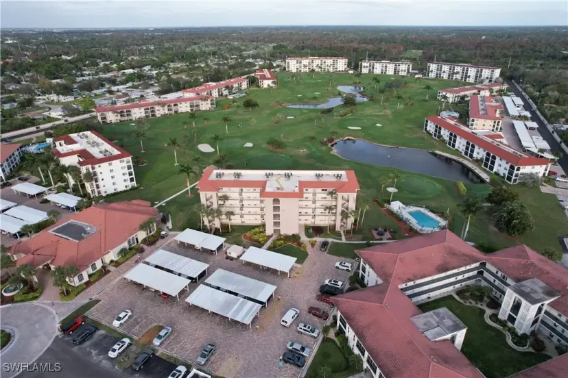 Picture of 29 High Point Cir E 206, Naples FL 34103