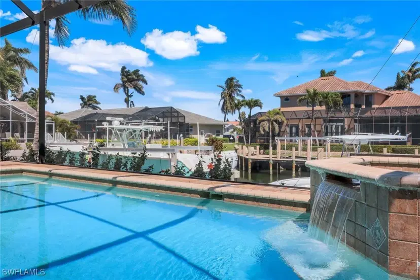 Picture of 541 Taylor Ct, Marco Island FL 34145