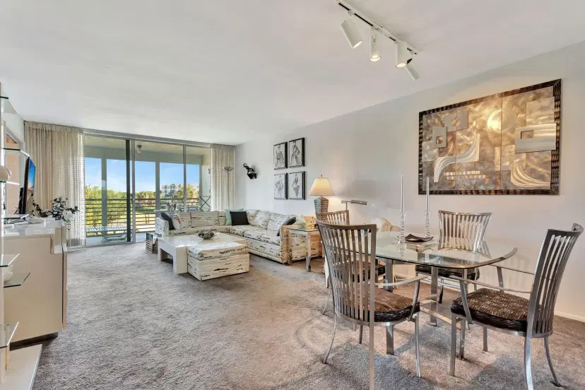 Picture of 3800 W Oaks Clubhouse Dr 402, Pompano Beach FL 33069