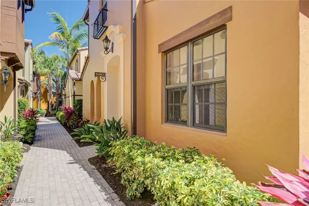 Picture of 11980 Tulio Way 2402, Fort Myers, FL 33912