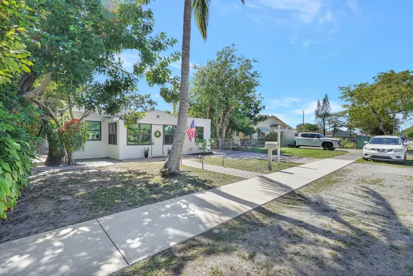 Picture of 2334 Cleveland St, Hollywood FL 33020