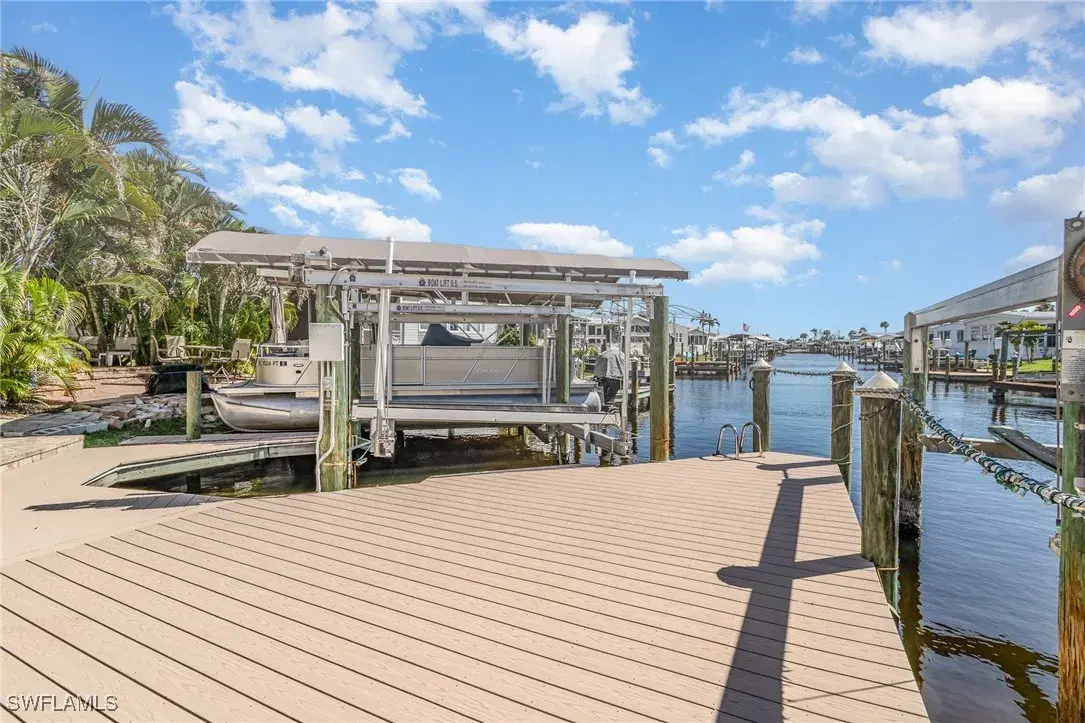 Picture of 11181 Azalea Ln, Fort Myers Beach, FL 33931