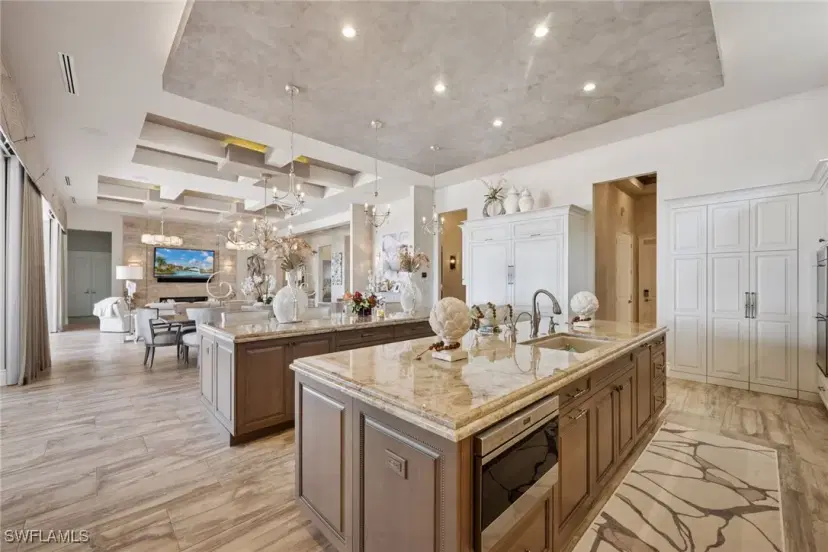 Picture of 17406 Via Lugano Ct, Miromar Lakes FL 33913