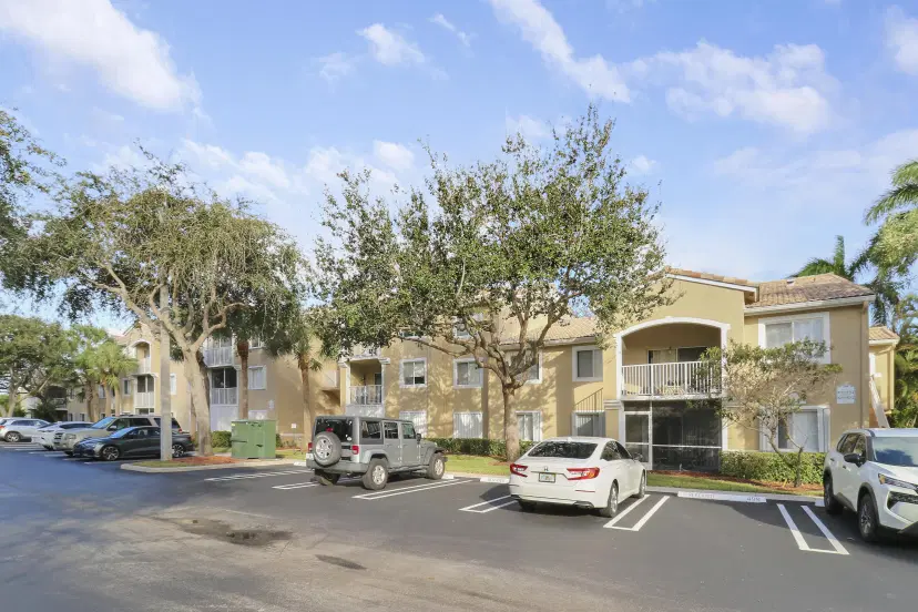 Picture of 284 Village Boulevard 9310, Tequesta FL 33469