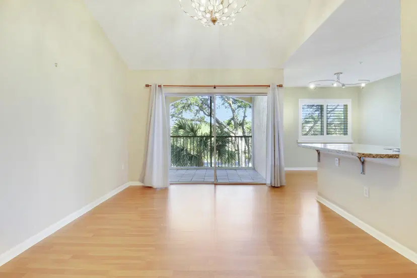 Picture of 284 Village Boulevard 9310, Tequesta FL 33469