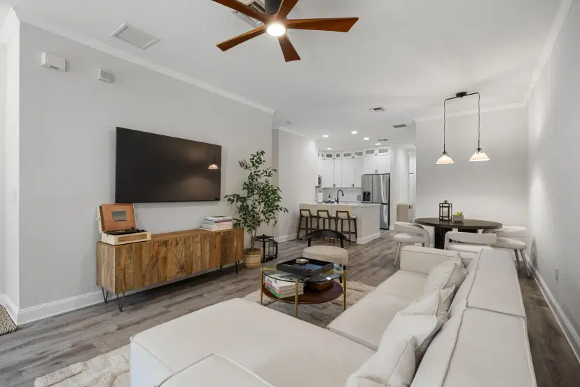 Picture of 121 Seagrape Drive 101, Jupiter FL 33458