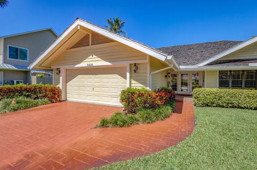 Picture of 10420 SE Jupiter Narrows Drive, Hobe Sound FL 33455