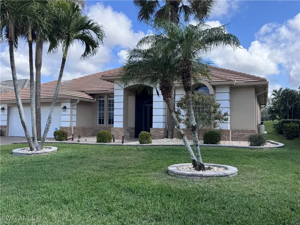 Picture of 12031 Wedge Dr, Fort Myers, FL 33913