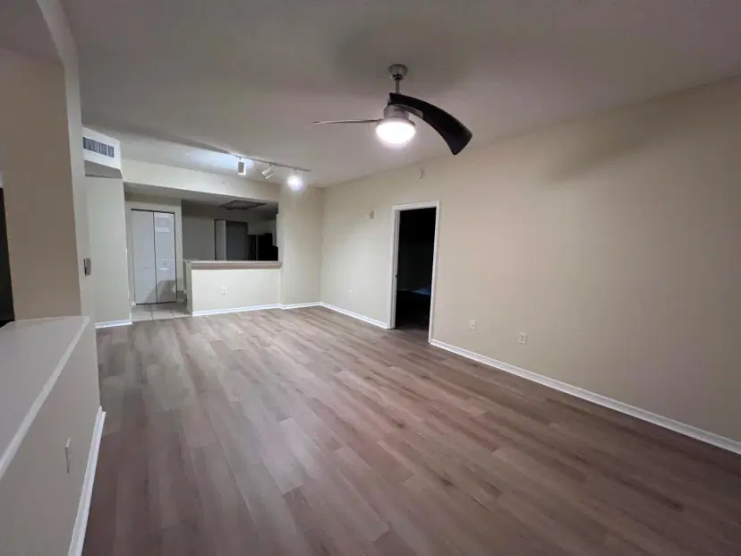 Picture of 2808 Amalei Drive 101, Palm Beach Gardens FL 33410