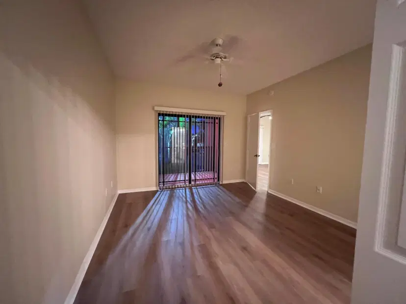 Picture of 2808 Amalei Drive 101, Palm Beach Gardens FL 33410
