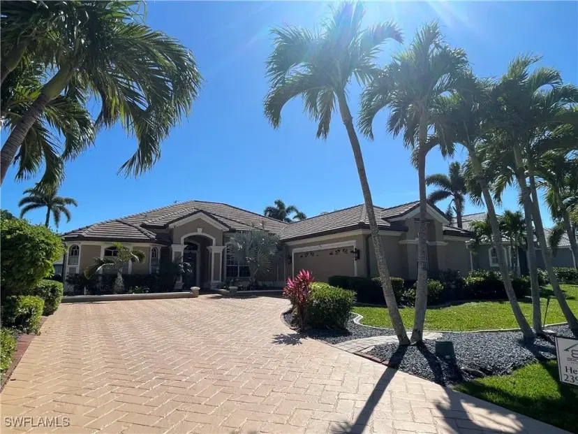 Picture of 2016 El Dorado Pkwy W, Cape Coral FL 33914