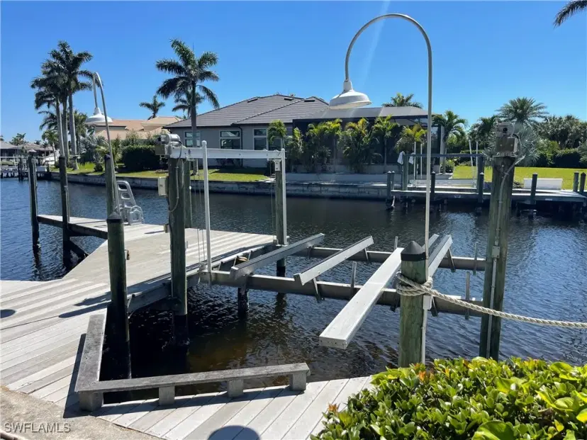 Picture of 2016 El Dorado Pkwy W, Cape Coral FL 33914