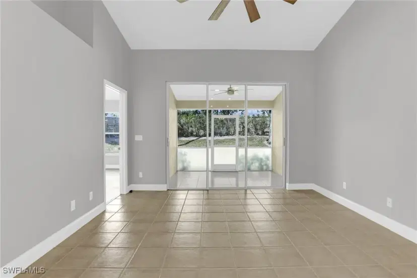 Picture of 1660 Royal Cir 101, Naples FL 34112