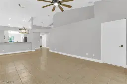 Picture of 1660 Royal Cir 101, Naples, FL 34112