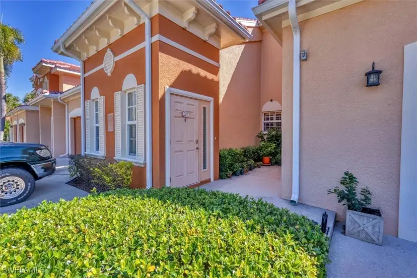 Picture of 10013 Via Colomba Cir 203, Fort Myers FL 33966