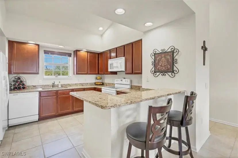 Picture of 10013 Via Colomba Cir 203, Fort Myers FL 33966