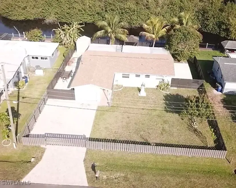 Picture of 141 Schneider Dr, Fort Myers FL 33905