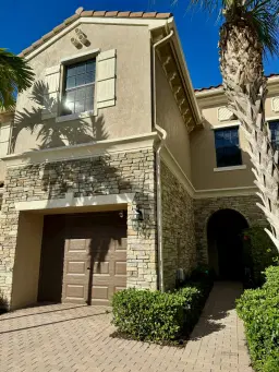 Picture of 10115 Wellington Parc Dr Drive, Wellington, FL 33449