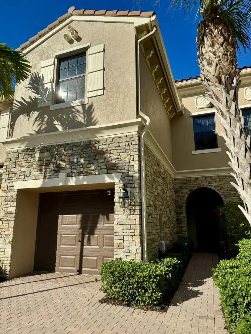 Picture of 10115 Wellington Parc Dr Drive, Wellington FL 33449
