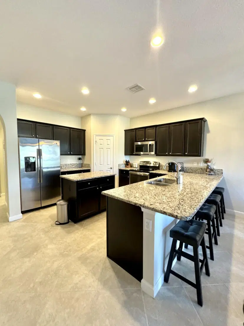 Picture of 10115 Wellington Parc Dr Drive, Wellington FL 33449