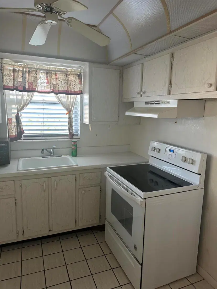 Picture of 149 Windsor G, West Palm Beach FL 33417