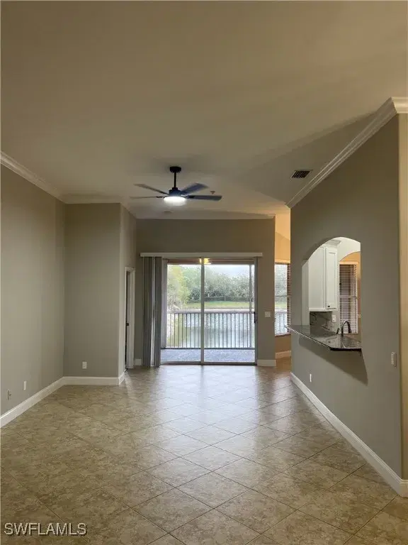 Picture of 13205 Silver Thorn Loop 105, North Fort Myers, FL 33903
