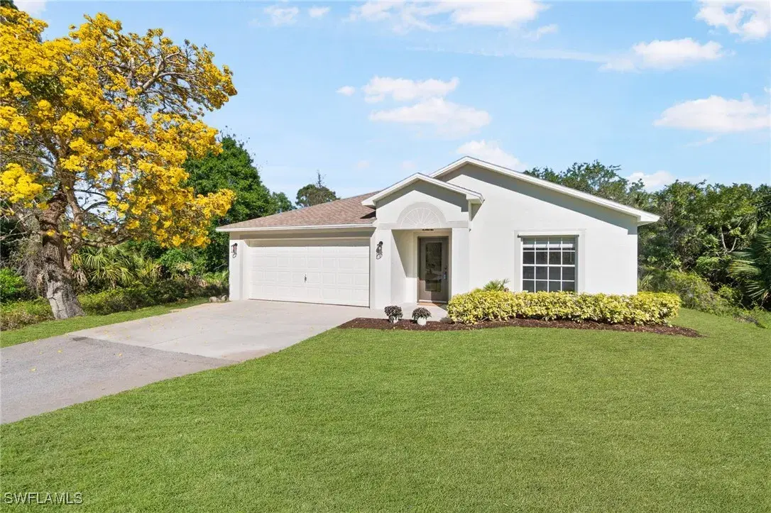 Picture of 560 12Th St Se, Naples, FL 34117