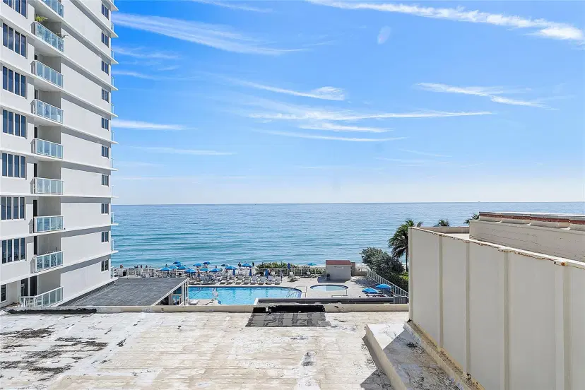 Picture of 19201 Collins Ave 345, North Miami Beach FL 33160