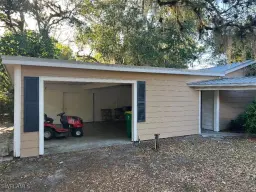 Picture of 200 Riverview Dr, Labelle, FL 33935