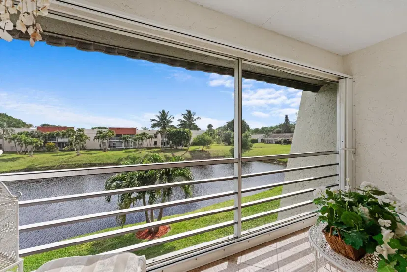 Picture of 2700 Fiore Way 2140, Delray Beach FL 33445