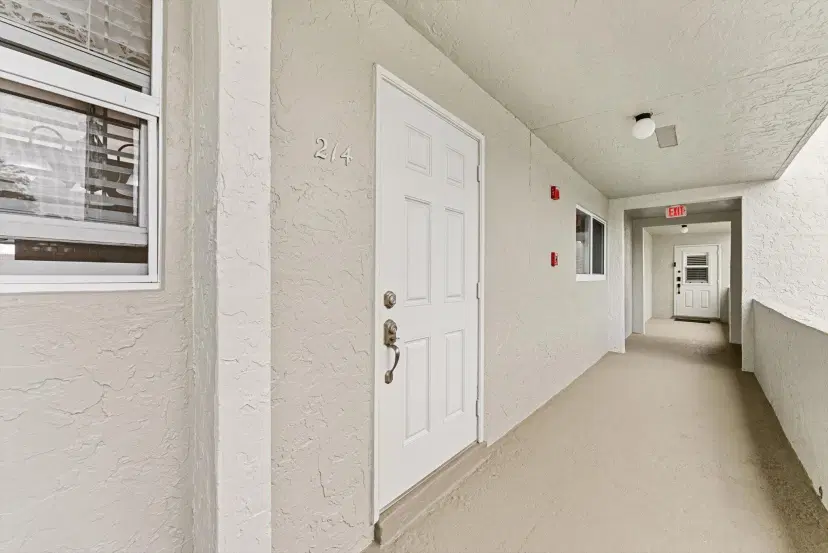 Picture of 2700 Fiore Way 2140, Delray Beach FL 33445