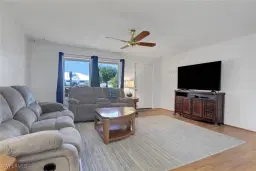 Picture of 529 SE 16Th Pl, Cape Coral, FL 33990